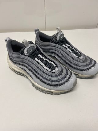 Deportivas Nike Air Max 97 Gris. de segunda mano por 50 EUR en Gijón en  WALLAPOP
