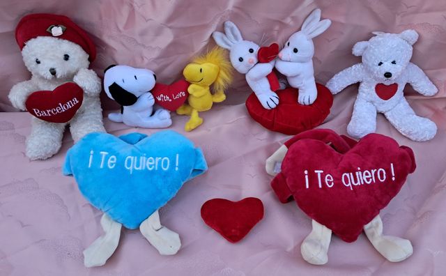 PELUCHES DE ROMANCE Y AMOR  MAS REGALO