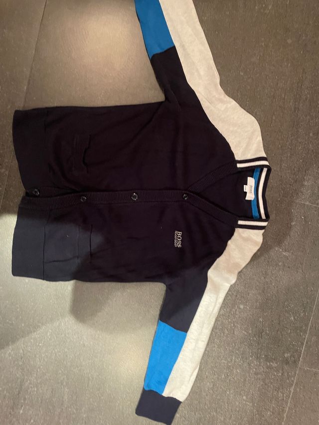 Chaqueta  niño Hugo  Boss talla 5 años