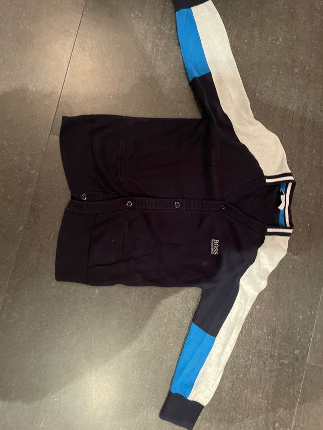 Chaqueta  niño Hugo  Boss talla 5 años