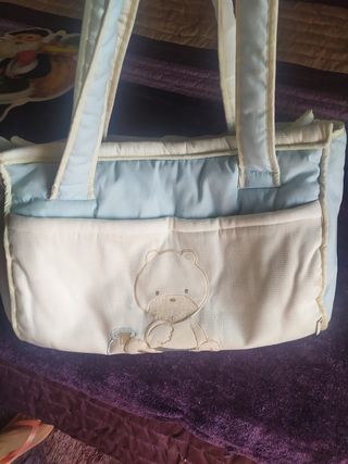 BOLSA PARA LLEVAR COSAS DEL BEBE de segunda mano por 12 EUR en La Peña en  WALLAPOP
