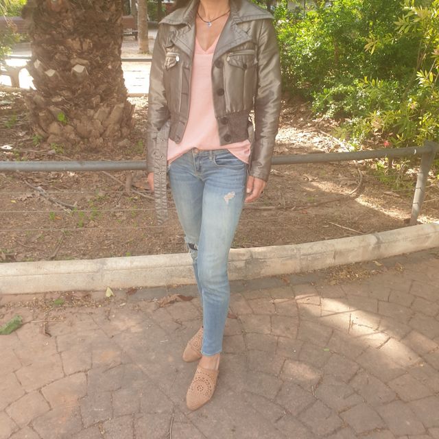 Cazadora torera gris plateado entallada