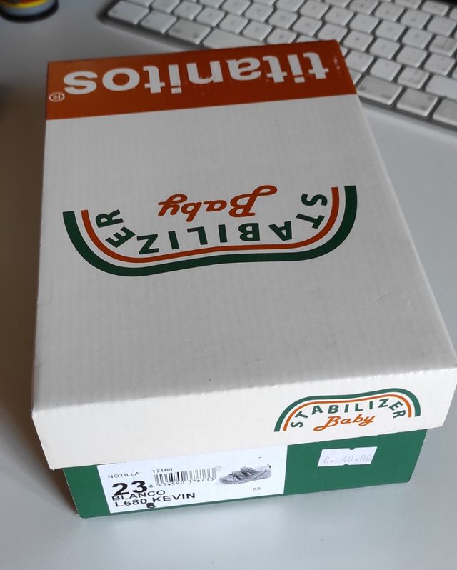 Zapatillas deportivas piel titanitos n 23