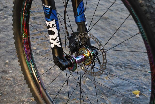 Pegatinas trek, horquilla Fox, llantas vinilos