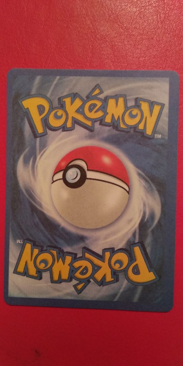 Carta Pokemon Jangmo-o Holografica