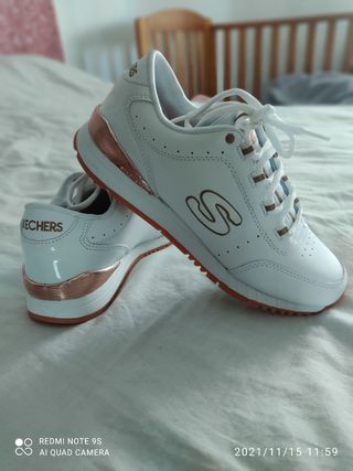Inicio SKECHERS 33155 CHMP Mujer Plata SKECHERS | Zapaterias en Madrid