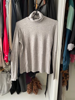 Jersey cuello plata de Zara de segunda mano por 5 EUR en Ceuta en WALLAPOP