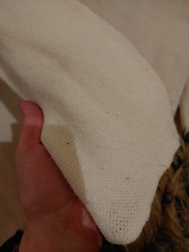 Jersey con cuello y puños de pelito. T.40 aprox