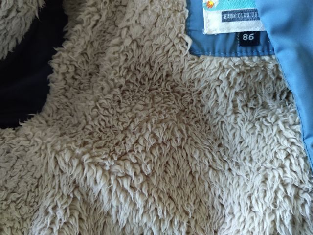 Abrigo bebé muy cálido. Talla 86