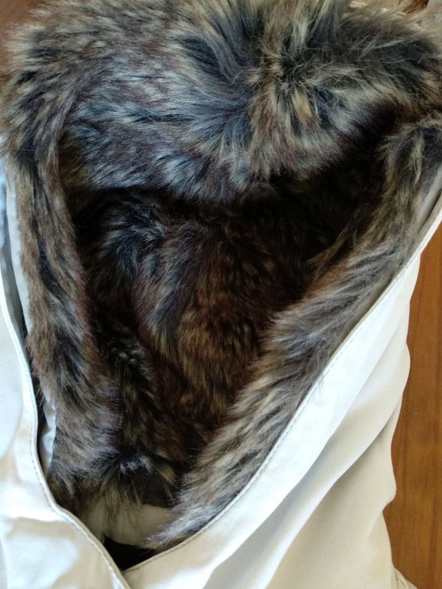 Abrigo y gabardina a la vez Mango talla 38