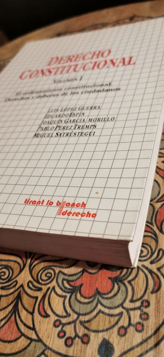 DERECHO CONSTITUCIONAL VOLUMEN I