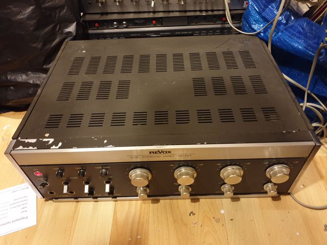 Amplificador Revox B 750