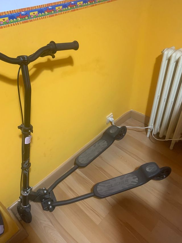 Patinete scooter oscilación. Para adultos y niños