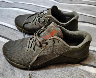 Nike Metcon 5, color verde, talla 42 de segunda mano por 35 EUR en  Torrelavega en WALLAPOP
