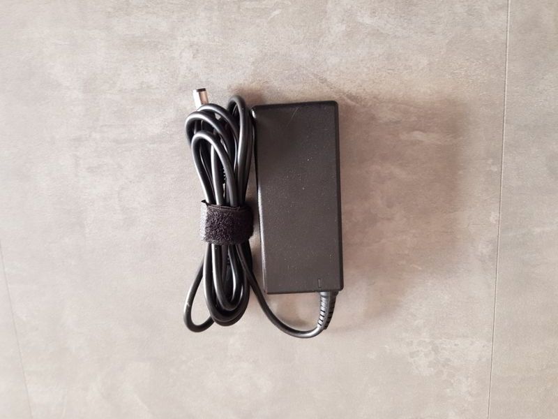 Cargador portatil Dell PA-12 65W 19.5V 3.34A