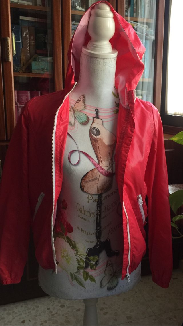 abrigo impermeable colegial