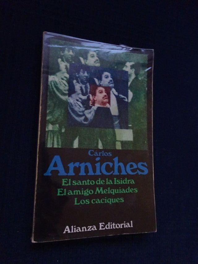 El santo de la Isidra y Los jefes. Los cachorros