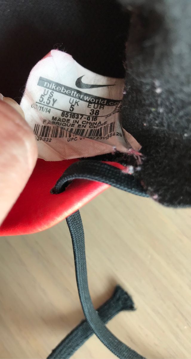 Botas de fútbol. Nike. Número 38