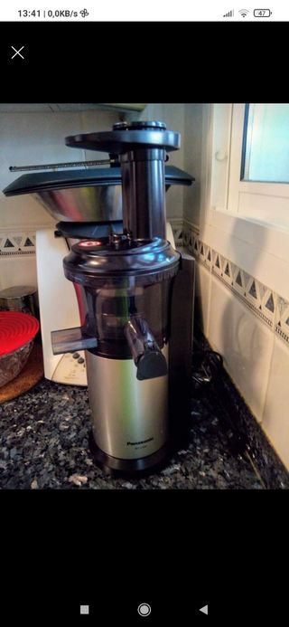 Extractor prensado en frio Panasonic de segunda mano por 69 EUR en Zaragoza  en WALLAPOP