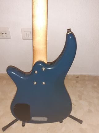 Bajo activo 4 cuerdas Cruiser By Crafter de segunda mano por 80 EUR en  Fuengirola en WALLAPOP
