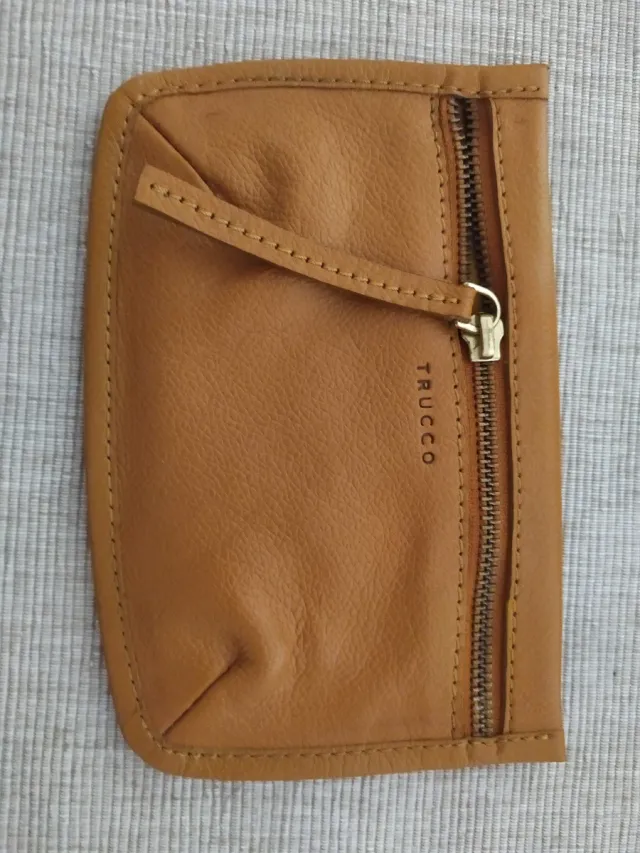 Lote NECESER TOUS+CARTERA DE MANO CUERO SIN USAR