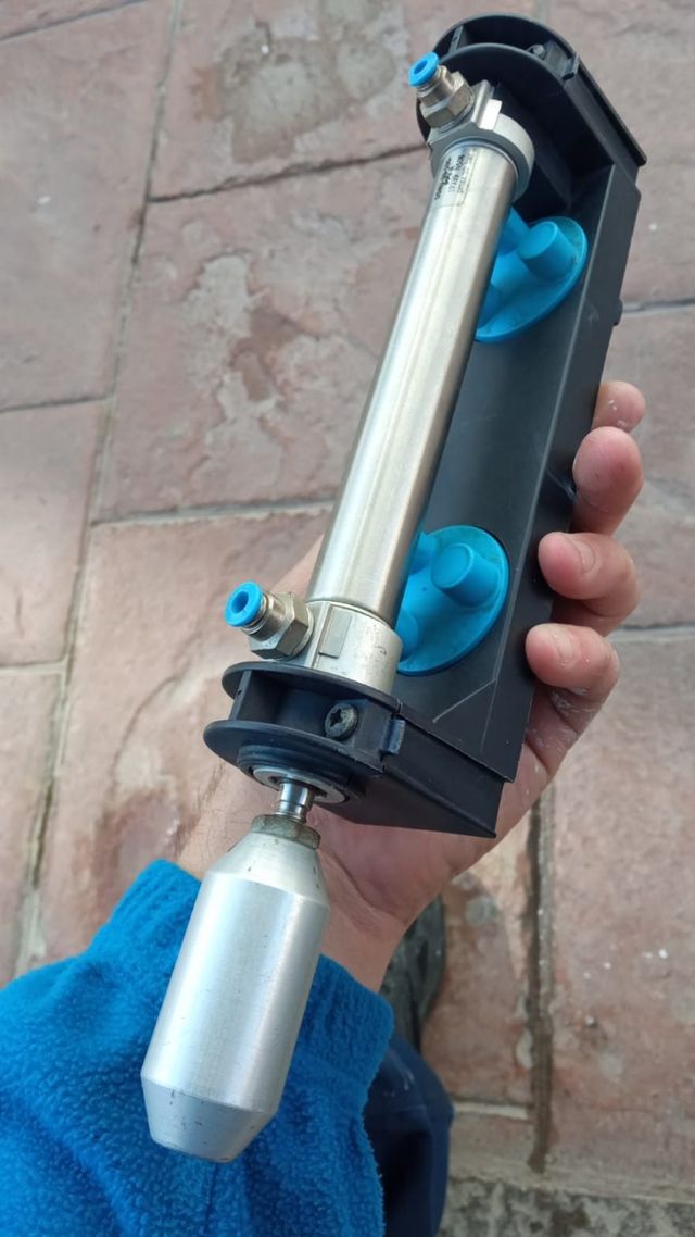 Cilindro de doble efecto