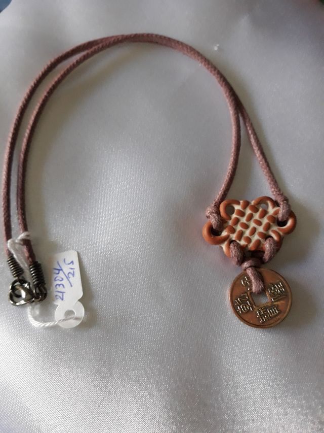 Gargantillas de cuero