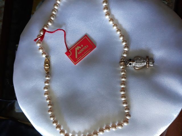 Collar de perlas con colgante