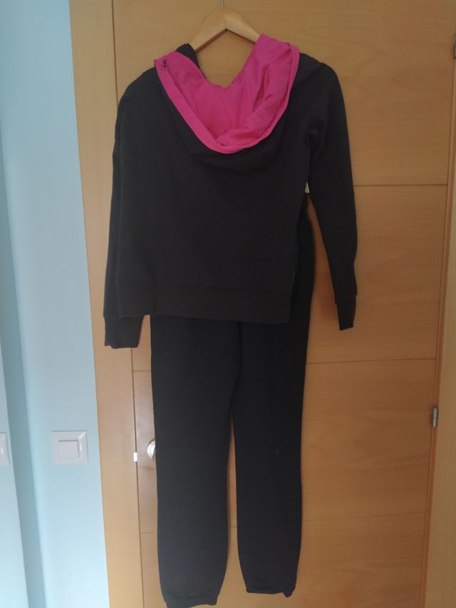 Chándal.Muy buen estado.Unisex.Hasta 15 años