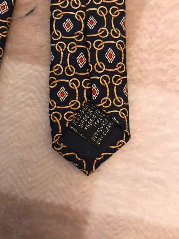 Incredibile cravatta in seta 100%