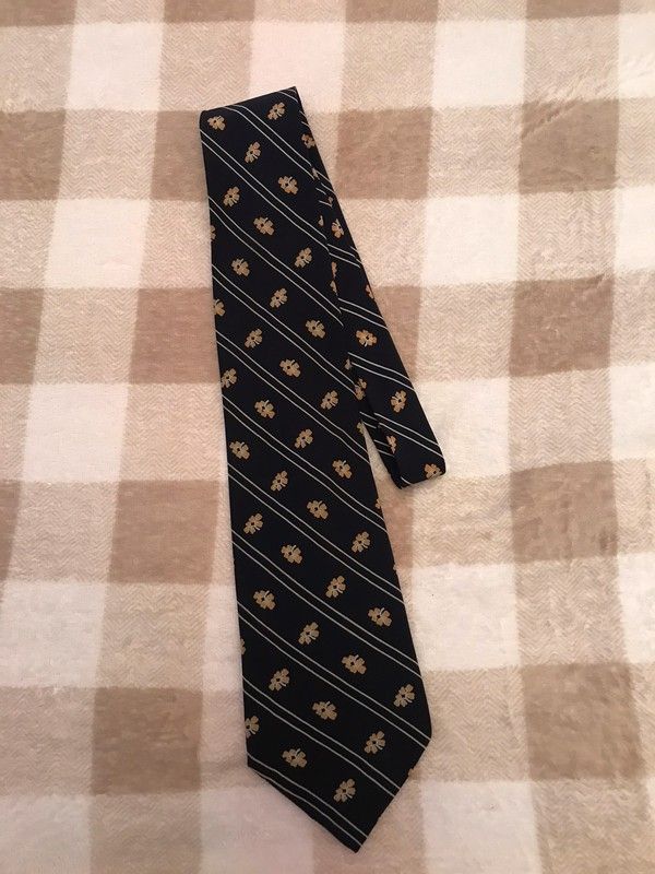 Incredibile cravatta vintage 100%seta