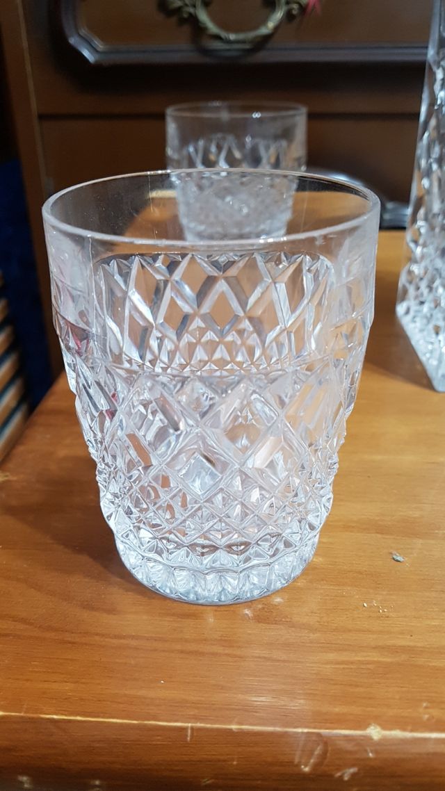 ultimo precio antigua licorera.