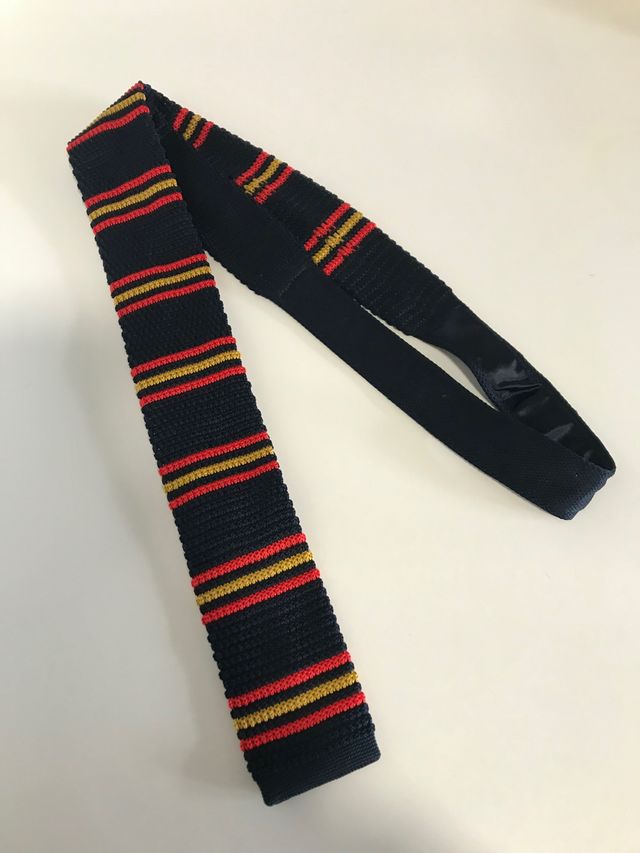 Corbata punto españa