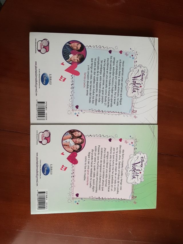 Los dos libros Violetta Disney