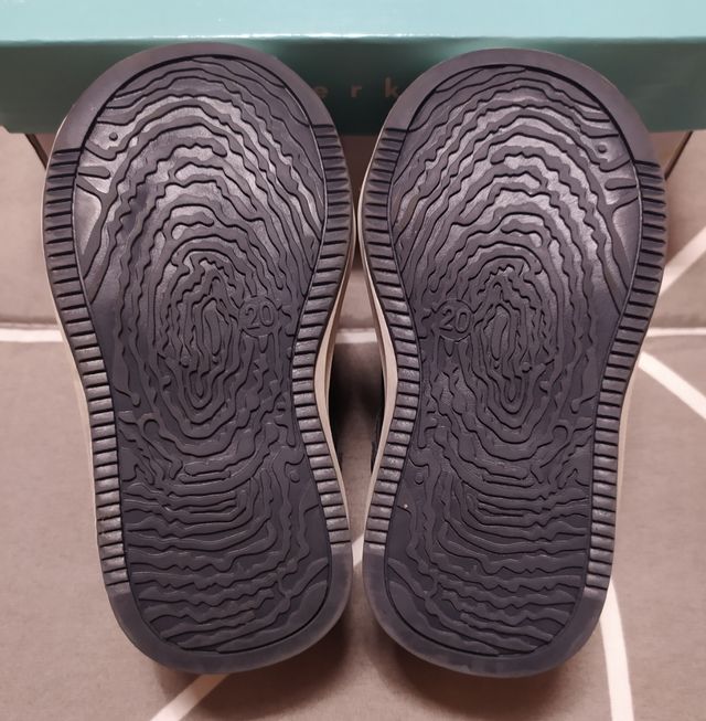 Vendo stivaletti sportivi BACHE per bambino