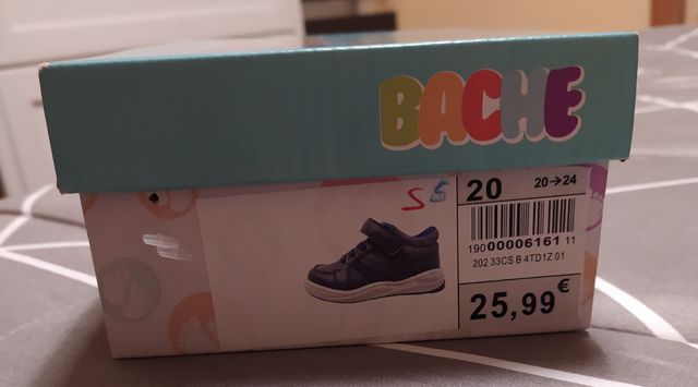 Vendo stivaletti sportivi BACHE per bambino