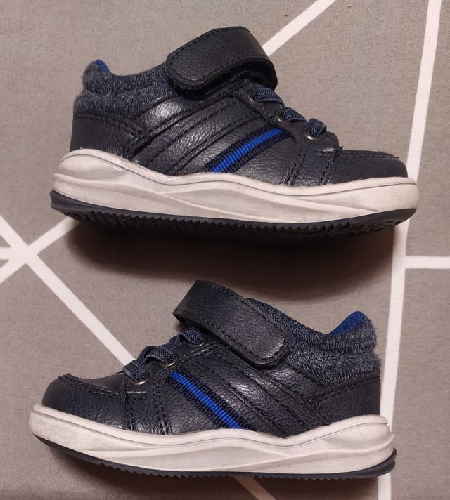 Vendo stivaletti sportivi BACHE per bambino