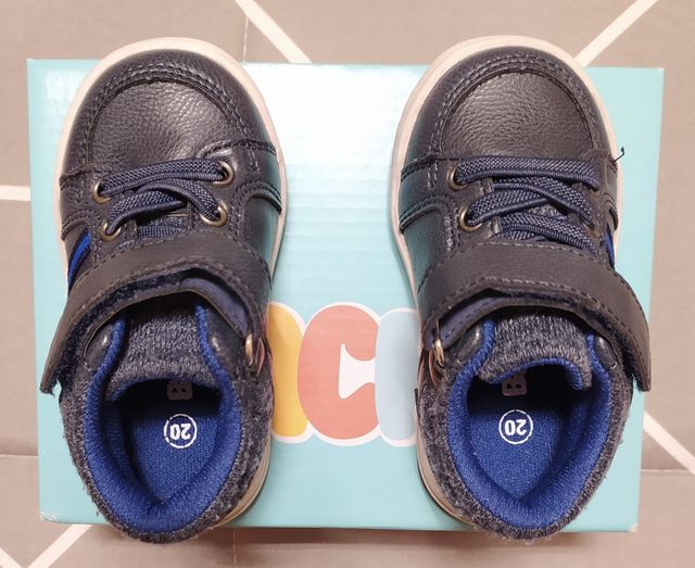 Vendo stivaletti sportivi BACHE per bambino