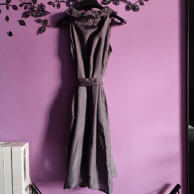 vestido gris