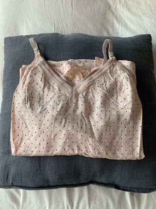 Pijamas de lactancia, ¿dónde puedo comprarlos? - Camisón de lactancia de  Oysho