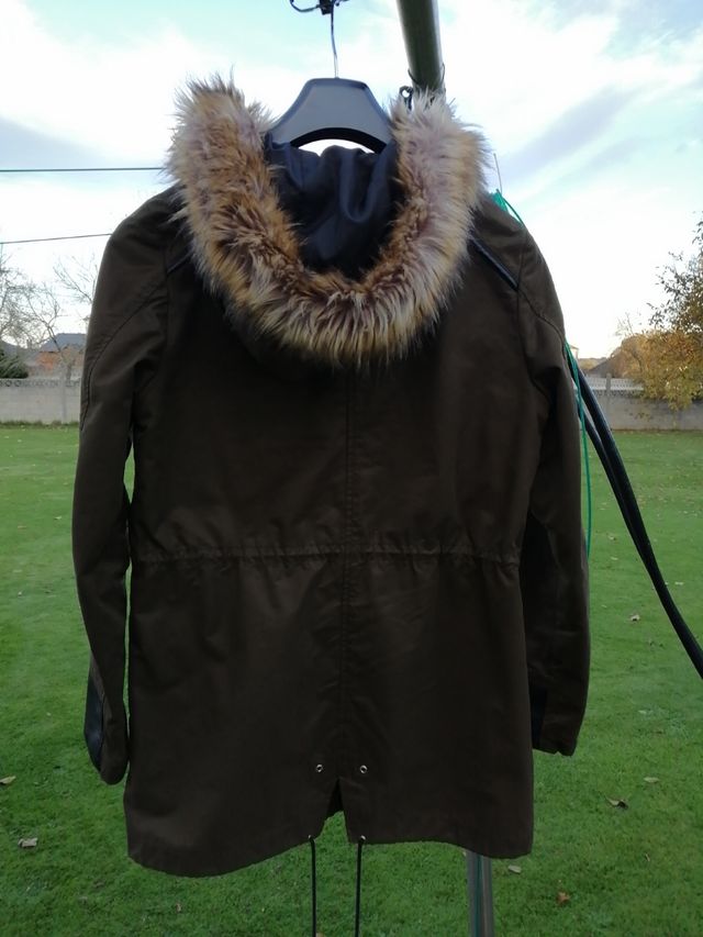 Parka, verde Stradivarius