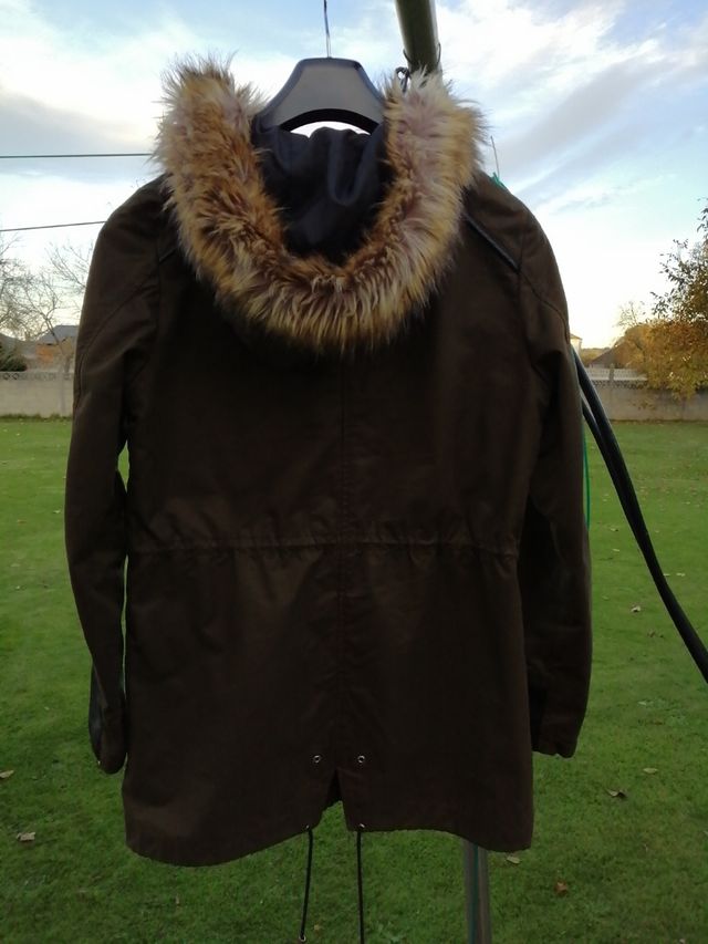 Parka, verde Stradivarius