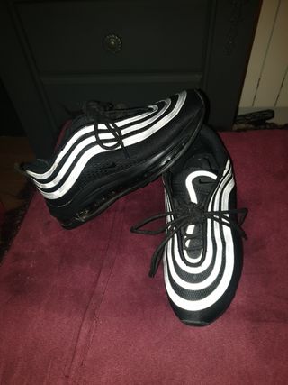 Zapatillas nike de segunda mano por 30 EUR en Santa Fe en WALLAPOP