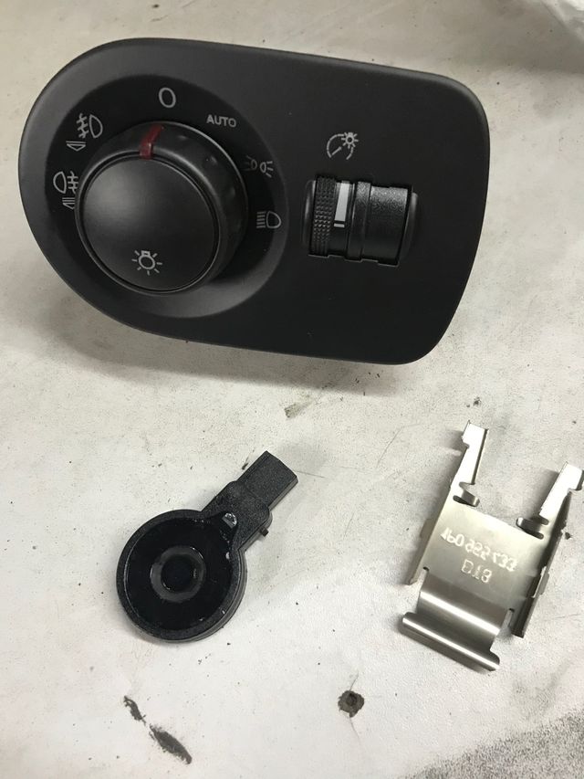 mando y sensor luz leon mk2 1p