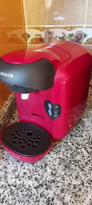 CAFETERA TASSIMO + Cápsulas reutilizables de segunda mano por 30 EUR en  Sevilla en WALLAPOP