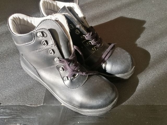 Bota de seguridad, cocinas, construcción...