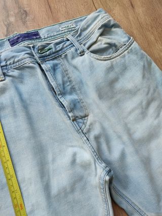 Vaqueros Hombre Pull \u0026amp; Bear de segunda mano por 7 EUR en Esparreguera  en WALLAPOP