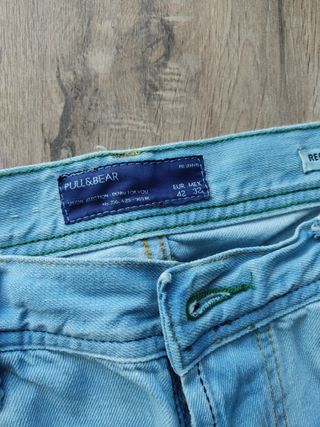 Vaqueros Hombre Pull \u0026amp; Bear de segunda mano por 7 EUR en Esparreguera  en WALLAPOP