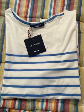 Camiseta Lloyd\\'s (El Corte Inglés)señora de segunda mano por 8 EUR en  Arroyo de La Miel en WALLAPOP