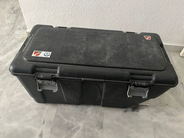 Traje de submarinismo SCUBAPRO + regalos